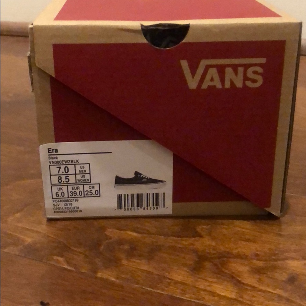Vans Black Era